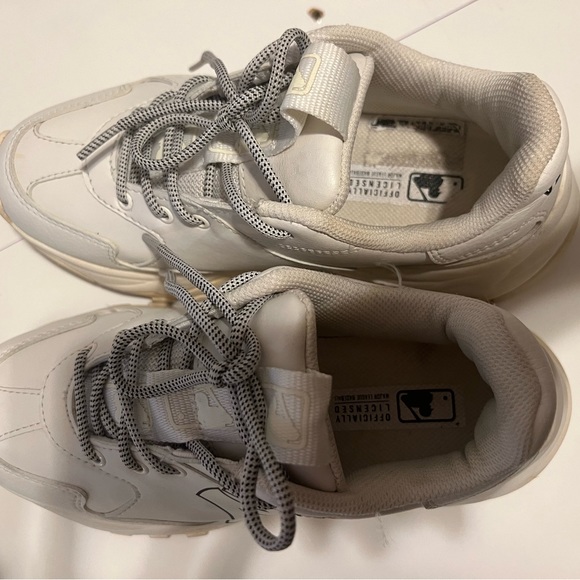 MLB Korea - New York Yankees Sneakers - Big Ball Chunky A - Picture 3 of 6